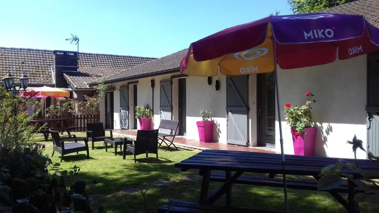 Les Garennes Bed & Breakfast Favieres  Luaran gambar