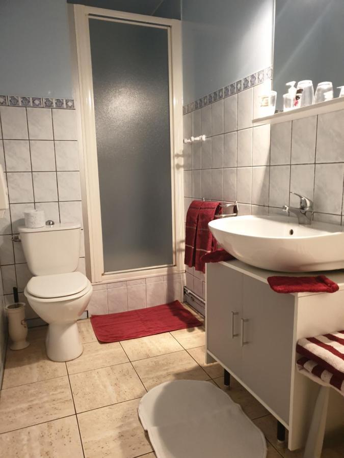 Les Garennes Bed & Breakfast Favieres  Luaran gambar