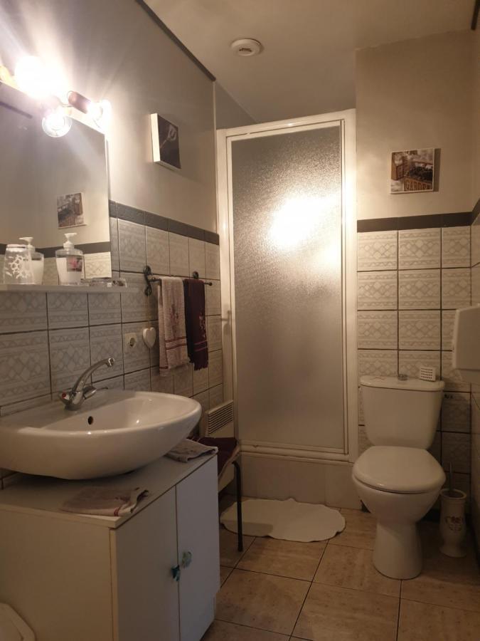 Les Garennes Bed & Breakfast Favieres  Luaran gambar