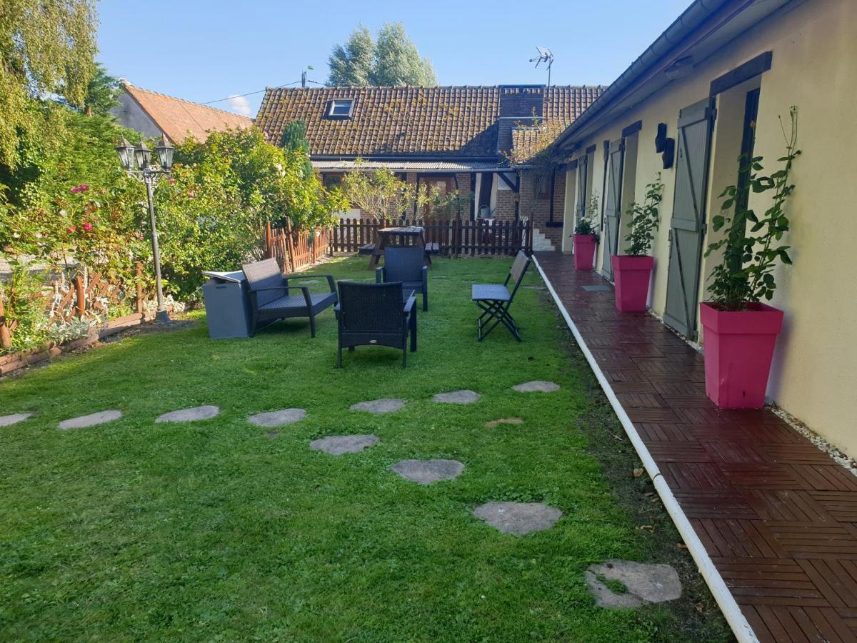 Les Garennes Bed & Breakfast Favieres  Luaran gambar