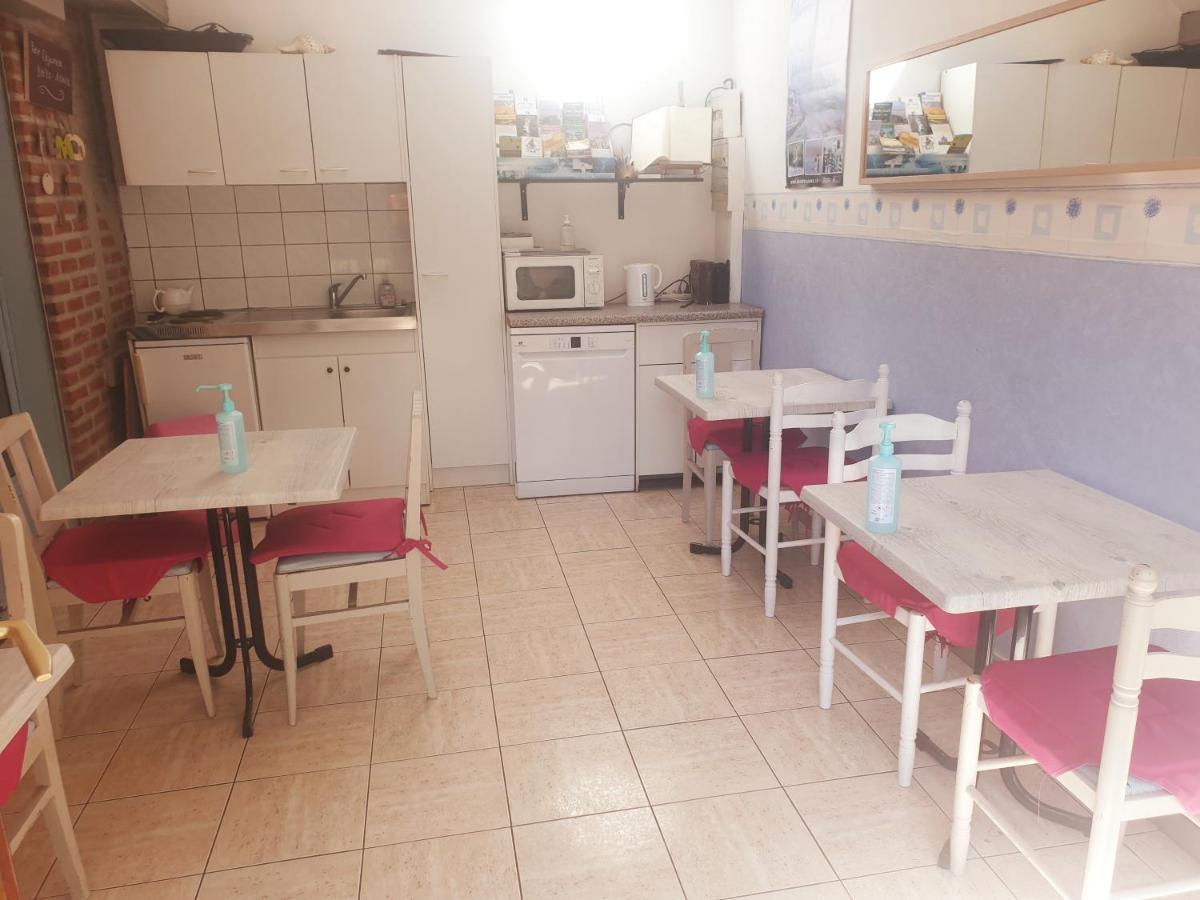 Les Garennes Bed & Breakfast Favieres  Luaran gambar