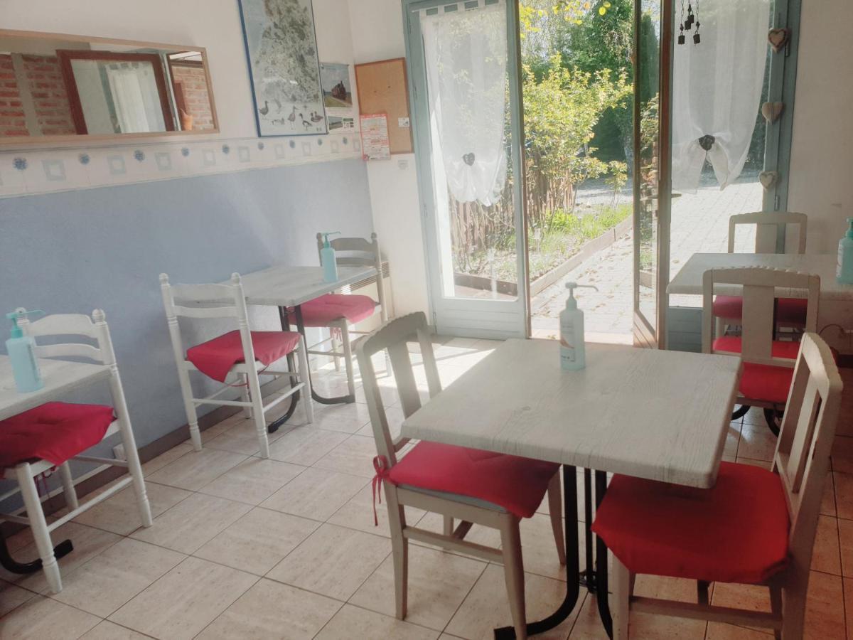 Les Garennes Bed & Breakfast Favieres  Luaran gambar